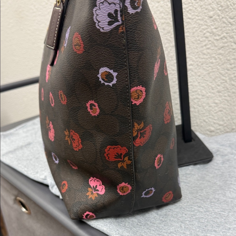 Coach Brown Floral Tote Bag - Picture 5 of 15